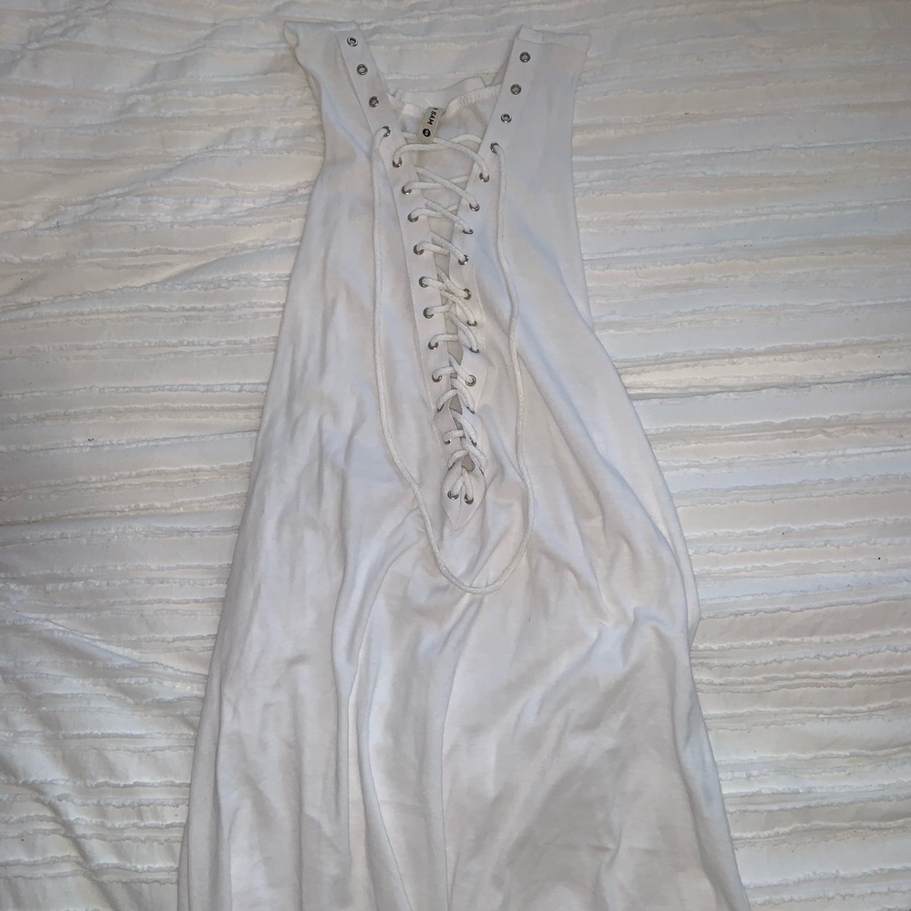 White lace up tank top